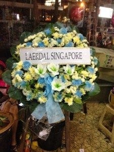 ส่งพวงหรีดวัดไทนม้าใต้ นนทบุรี Laerdal Singapore