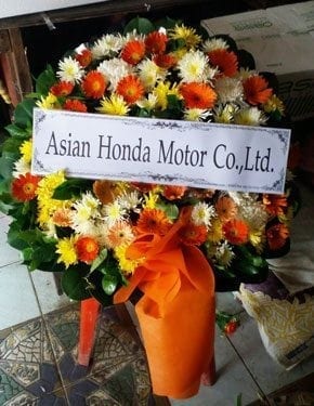 ร้านพวงหรีดวัดในสองวิหาร ปากน้ำ จากAsian Honda Motor Co.,Ltd.