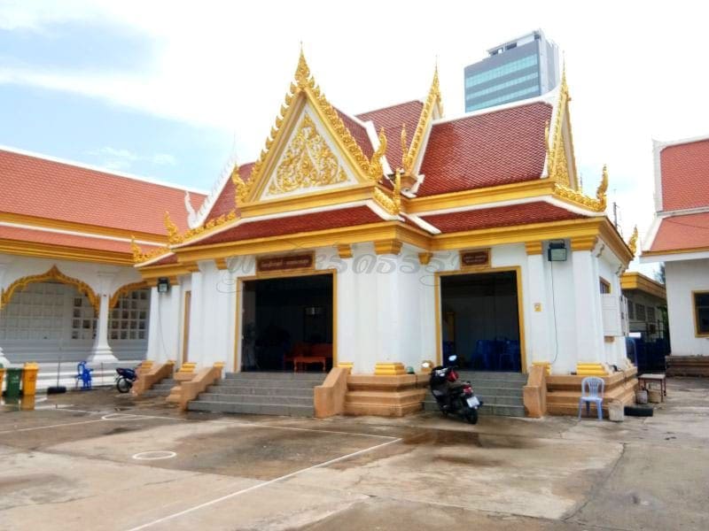 ศาลา วัดปริวาส โดยร้านพวงหรีดธรรมะ
