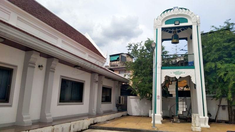 หอระฆัง วัดประยุรวงศาวาส โดยร้านพวงหรีดธรรมะ