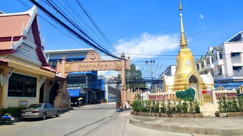 เจดีย์ วัดเลา พระราม2 โดยร้านพวงหรีดธรรมะ