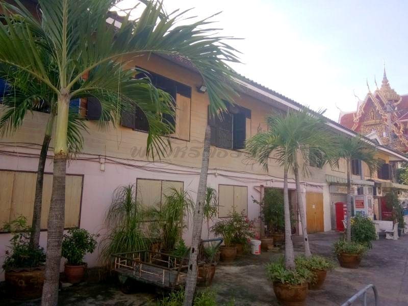 กุฏิพระ วัดทางหลวง โดยร้านพวงหรีดธรรมะ