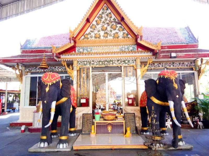 จุดไหว้พระ วัดนครอินทร์ โดยร้านพวงหรีดธรรมะ