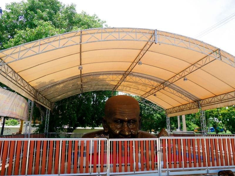 จุดไหว้พระ วัดเทียนถวาย โดยร้านพวงหรีดธรรมะ