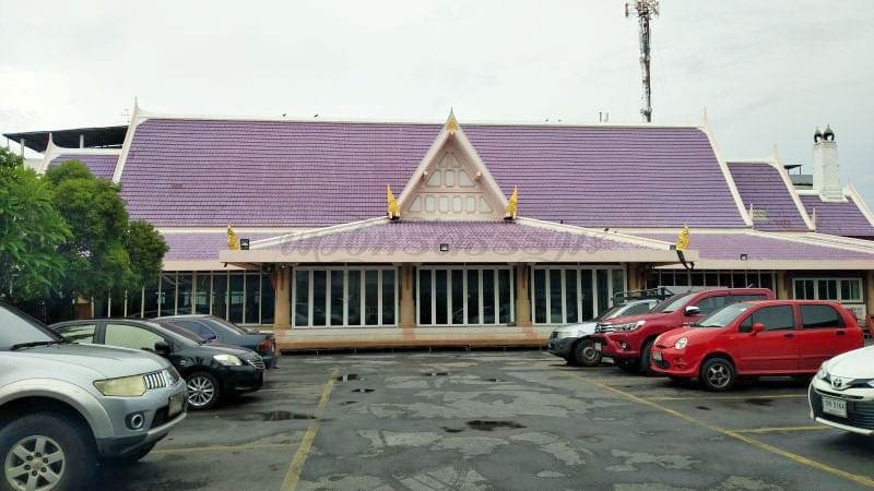 ที่จอดรถ วัดนาคปรก โดยร้านพวงหรีดธรรมะ