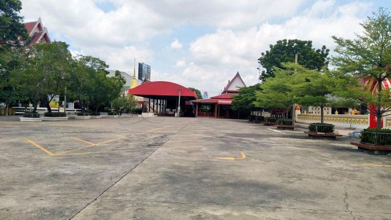 ที่ตอดรถ วัดซองพลู โดยร้านพวงหรีดธรรมะ