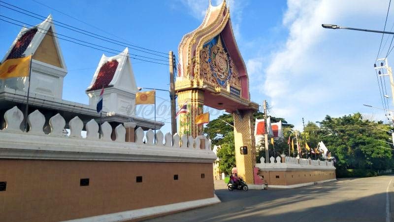 ประตูวัด วัดคงคา โดยร้านพวงหรีดธรรม