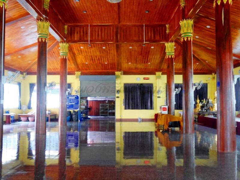 ภายในวัด วัดบุญชื่นชู โดยร้านพวงหรีดธรรมะ