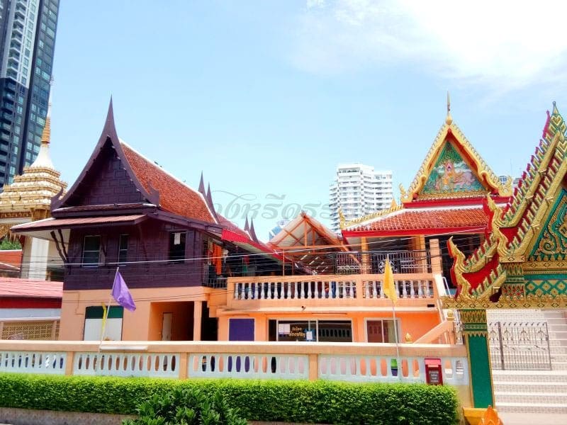ภายในวัด วัดไทร โดยร้านพวงหรีดธรรมะ