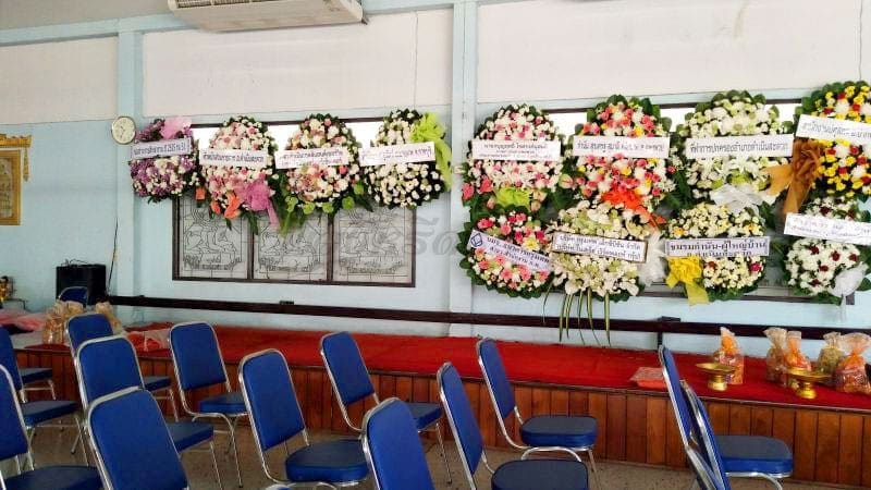 ภายในศาลา วัดบางปะกอก โดยร้านพวงหรีดธรรมะ