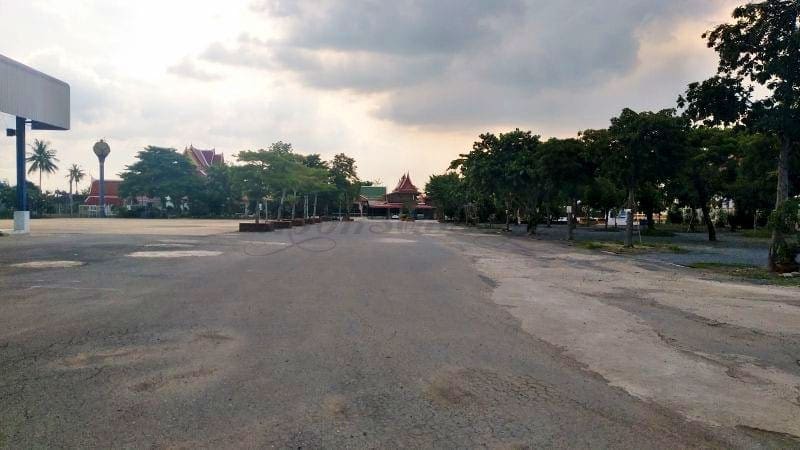 ลานกว้าง วัดศรีเขตนันทาราม โดยร้านพวงหรีดธรรมะ