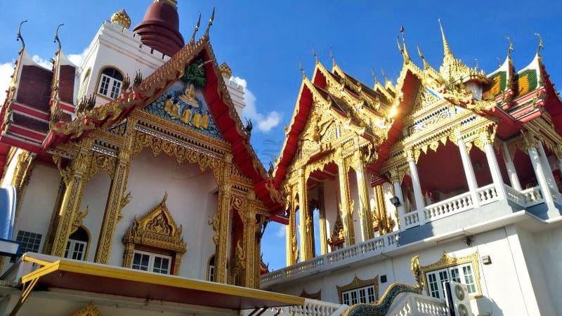วิหาร วัดละหาร โดยร้านพวงหรีดธรรมะ