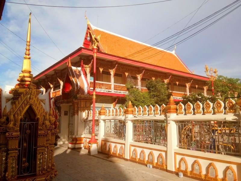 ศาลา วัดทางหลวง โดยร้านพวงหรีดธรรมะ