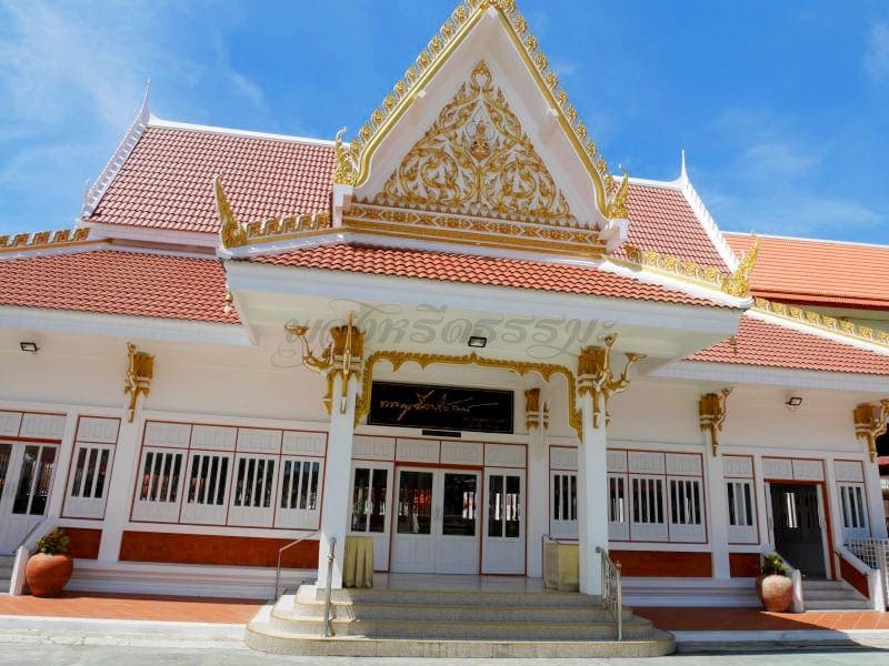 ศาลา วัดผาสุกมณีจักร เมืองทองธานี โดยร้านพวงหรีดธรรมะ