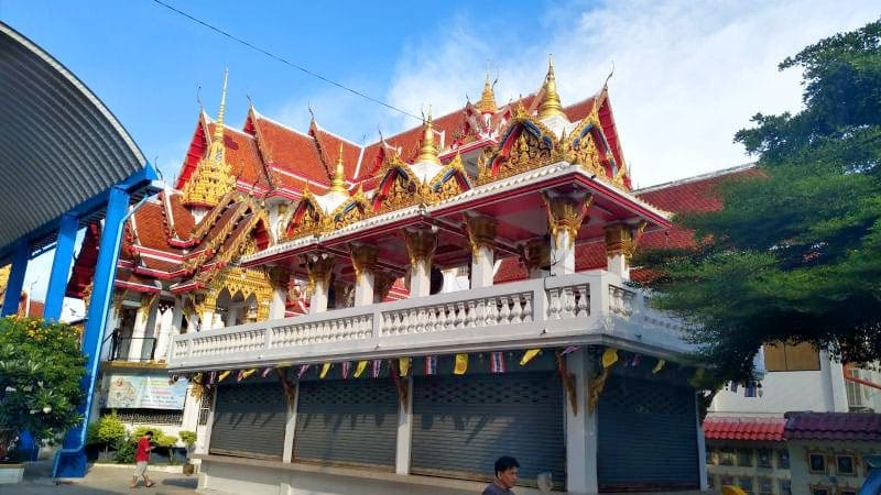 ศาลา วัดละหาร โดยร้านพวงหรีดธรรมะ