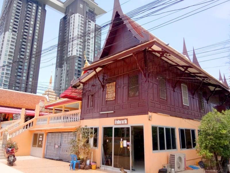 สำนักงานวัด วัดไทร โดยร้านพวงหรีดธรรมะ