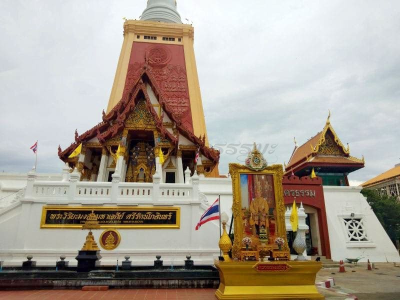 หน้าวัด ร้านพวงหรีดวัดธรรมมงคล ส่งพวงหรีดวัดธรรมมงคล โดยร้านพวงหรีดธรรมะ