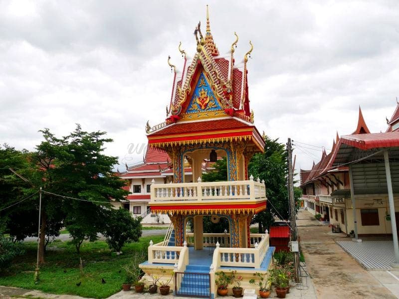 หอระฆัง วัดคลองชัน โดยร้านพวงหรีดธรรมะ