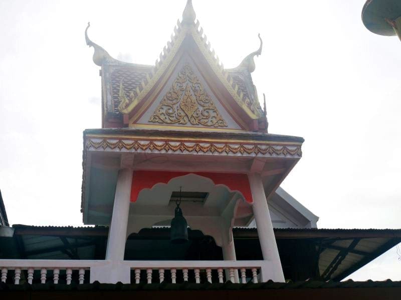 หอระฆัง วัดเกิดการอุดม โดยร้านพวงหรีดธรรมะ