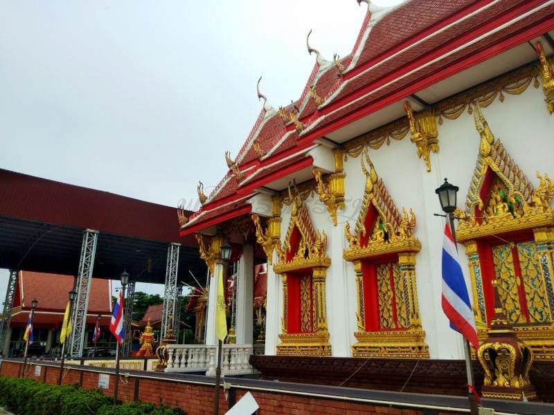 โบสถ์ วัดมหาวงษ์ ปู่เจ้าสมิงพราย โดยร้านพวงหรีดธรรมะ