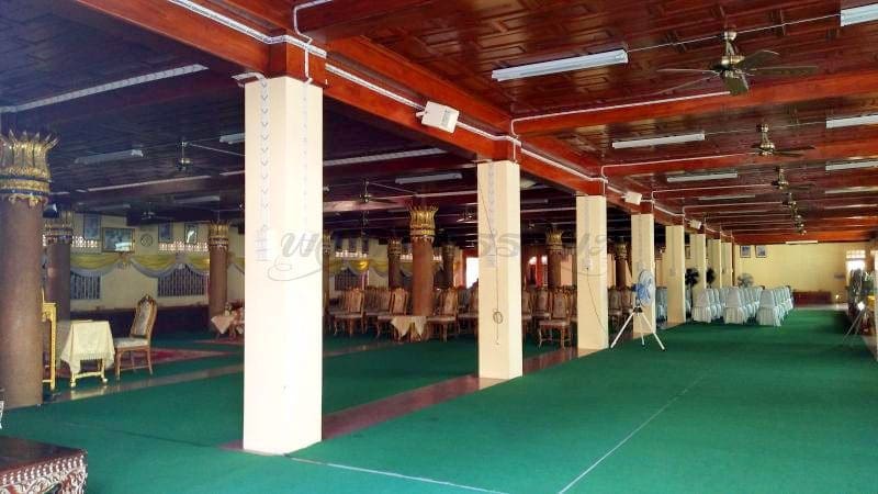 ในศาลา วัดบางไผ่ โดยร้านพวงหรีดธรรมะ