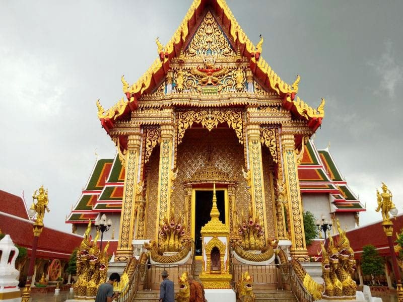 โบสถ์ วัดบางพลีใหญ่กลาง โดยร้านพวงหรีดธรรมะ